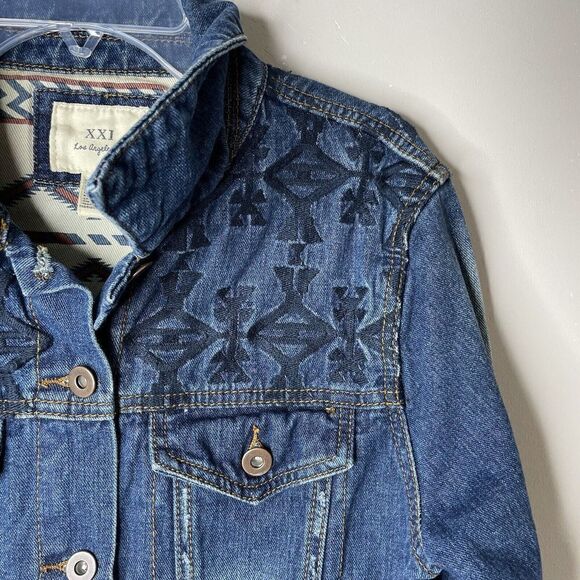 FOREVER 21 Womens Aztec Embroidered Denim Jacket Small S Blue Distressed Cotton - Picture 3 of 8